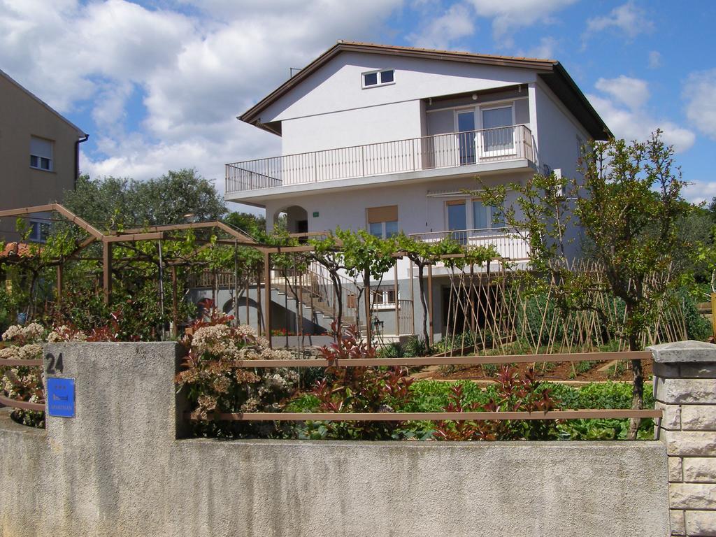Vallelunga Apartment